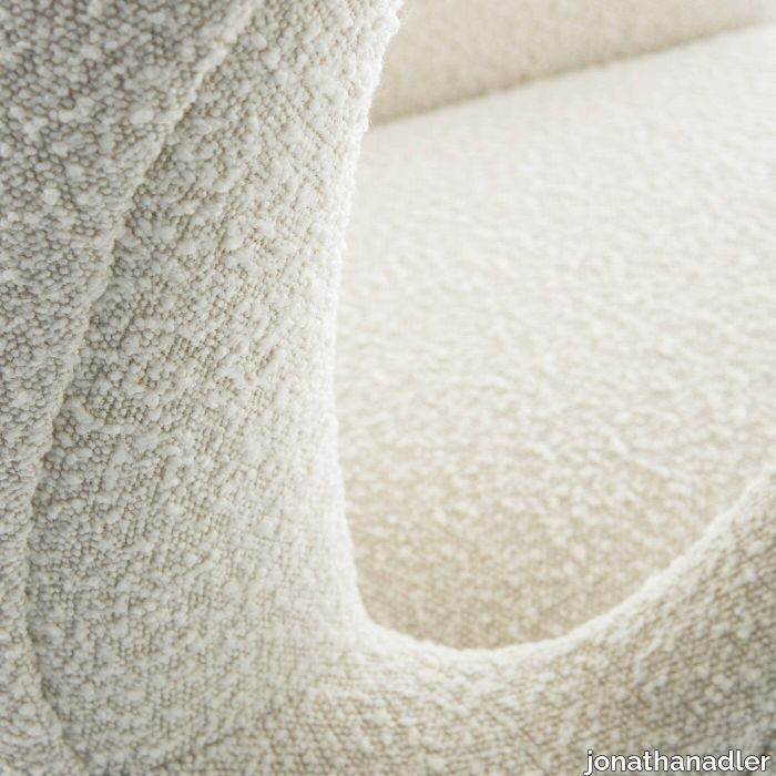 milano_wing-chair_olympus-ivory_f.jpg