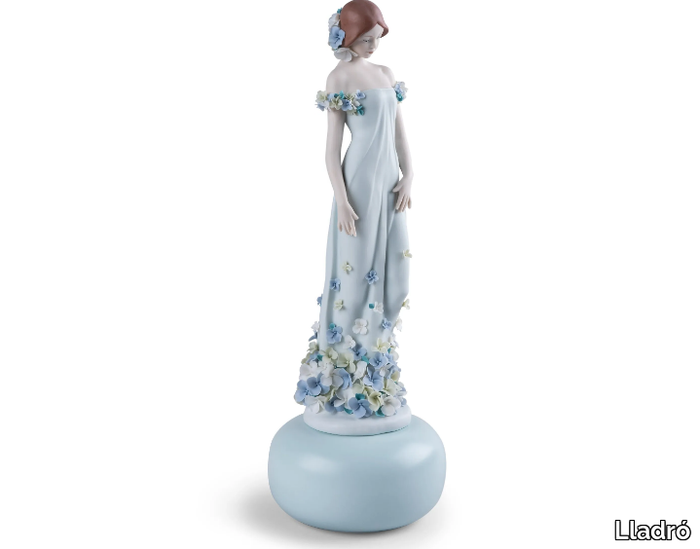 HAUTE ALLURE REFINED ELEGANCE WOMAN - Porcelain decorative object _ Lladró