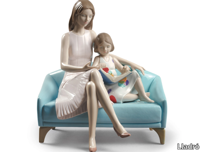 OUR READING MOMENT MOTHER - Porcelain decorative object _ Lladró