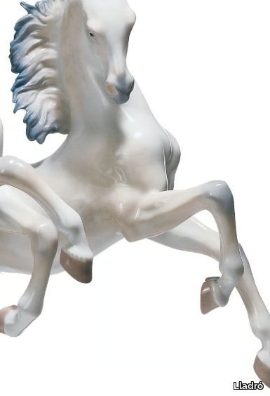 FREE-AS-THE-WIND-HORSES-Lladró-556383-rel41a086b1.jpg