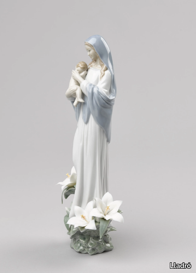 MADONNA-OF-THE-FLOWERS-Lladró-534756-rel1be72eae.jpg