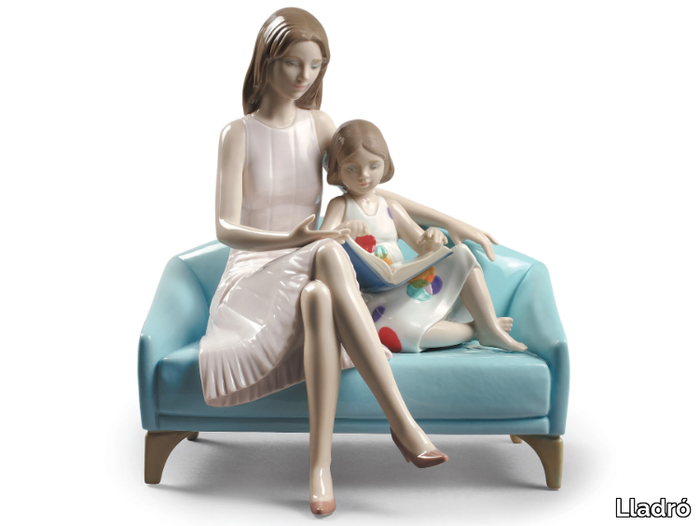 our-reading-moment-mother-lladro-539061-reld1d5de6.jpg
