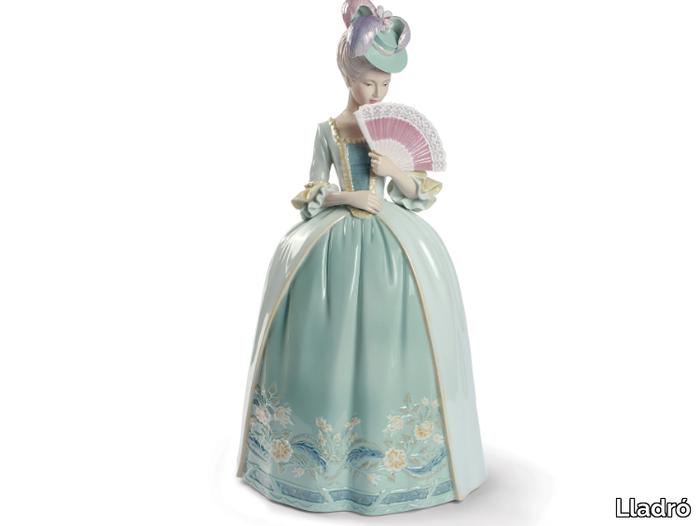 porcelain-kisses-woman-blue-lladro-554592-rel135e19c1.jpg