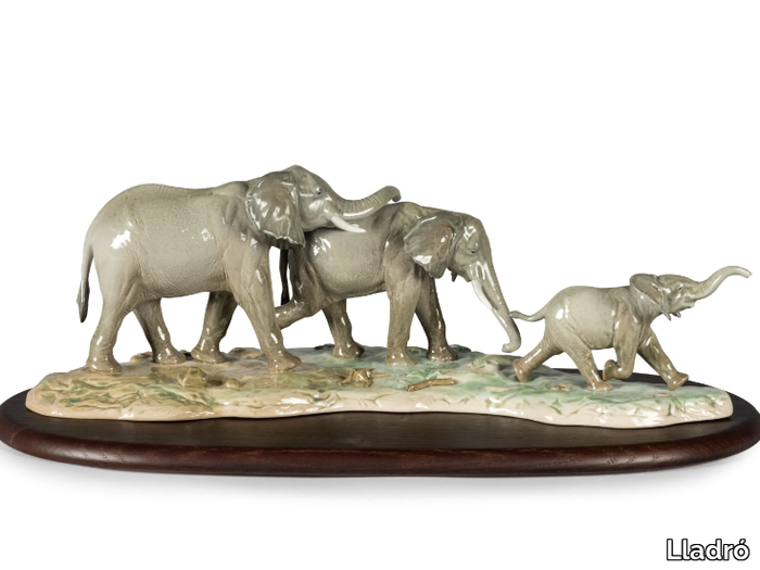 we-follow-in-your-steps-elephants-decorative-object-lladro-543352-rel99e1cd30.jpg