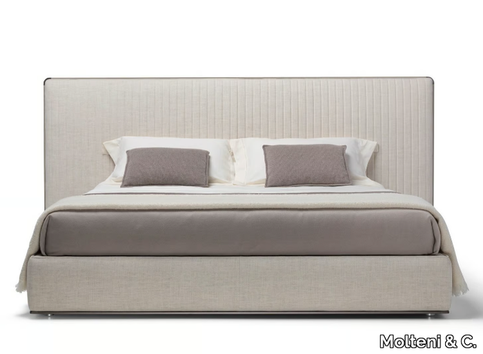 ovidio-fabric-bed-molteni-c-637745-rel9a6b056f.jpg