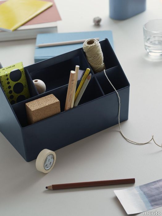 17108-en-sketch-toolbox-midnight-blue-raise-glass-clear-org.tif