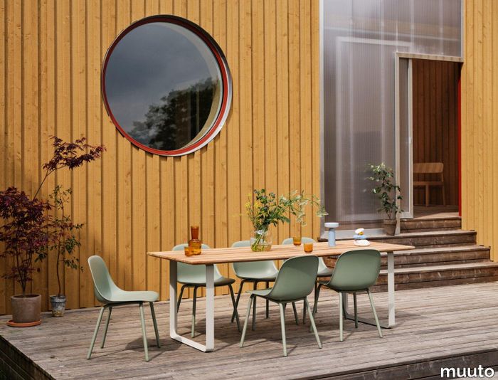 26079-en-70-70-outdoor-table-sapele-mahogany-grey-raise-silent-20-ease-fiber-side-outdoor-dusty-green-muuto-org.tif
