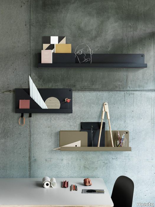 4121-en-folded_office_setting_black_olive-org.tif