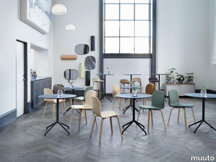 4285-en-visu-chair-bar-stool-canvas-926-414-424-674-still-cafe-silent-framed-corky-fluid-enfold-horizontal-muuto-org.tif