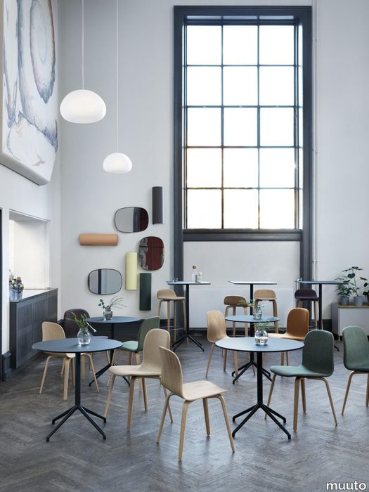 4286-en-visu-chair-bar-stool-canvas-926-414-424-674-still-cafe-silent-framed-corky-fluid-enfold-muuto-org.tif