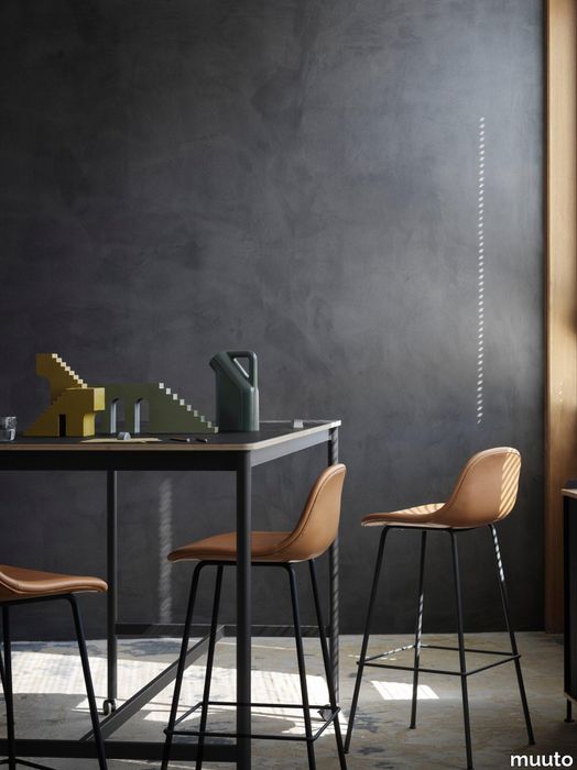 9004-en-base-high-table-w-castors-black-plywood-190-85-105-fiber-bar-stool-75-tube-base-cognac-black-tub-jug-dark-green-muuto-med-res.jpg