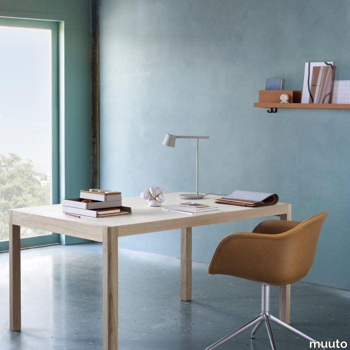 9518-en-tip-table-lamp-lifestyle-image-11-square.jpg