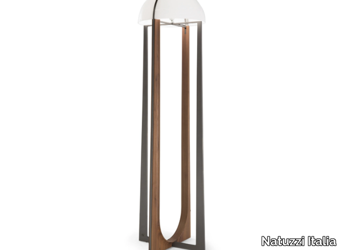 KENDO - Wooden and metal floor lamp _ Natuzzi Italia