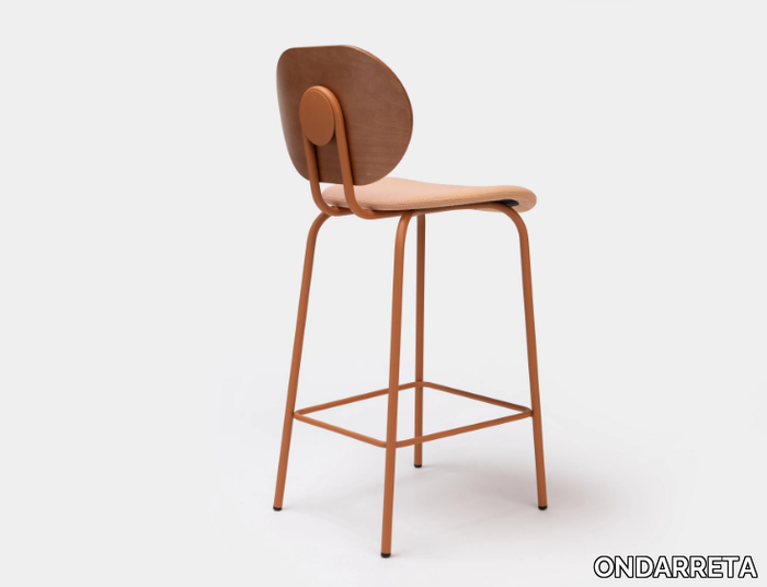 HARI - Steel and wood stool with footrest with integrated cushion _ ONDARRETA