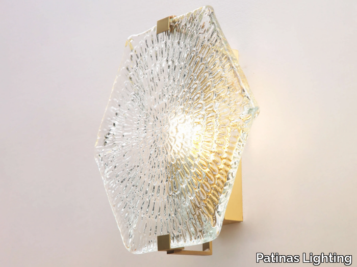 HEXXA-WALL-LIGHT-01-Patinas-Lighting-641212-rel2fb8113b.jpg