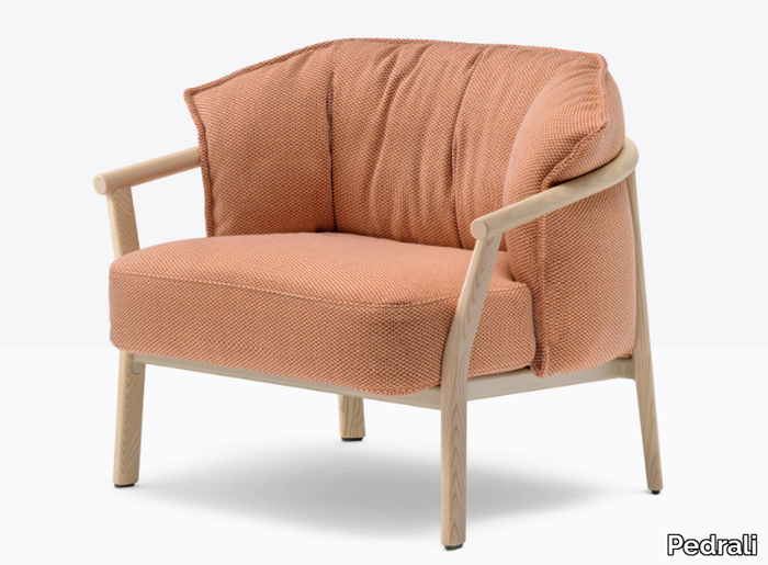 LAMORISSE LOUNGE - Fabric armchair with armrests _ Pedrali
