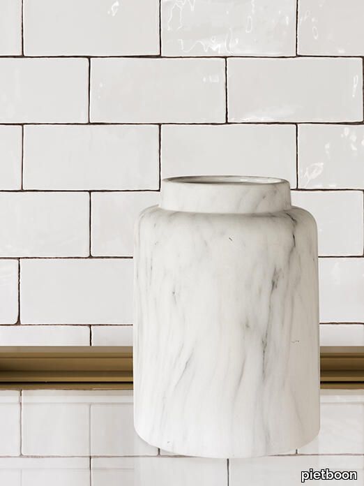 Piet-Boon-Tiles-Stones-by-Douglas-Jones-2016-PP-i01-tall-image.jpg