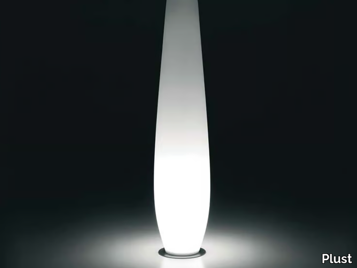 NICOLE LIGHT - Polyethylene garden vase with Light _ Plust