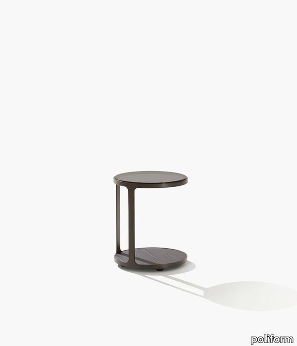 Poliform_tavolini_CREEK_02B_tec_834x989px.jpg