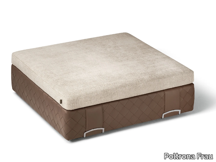 grant-square-pouf-poltrona-frau-413016-rel3302d5ba.jpg