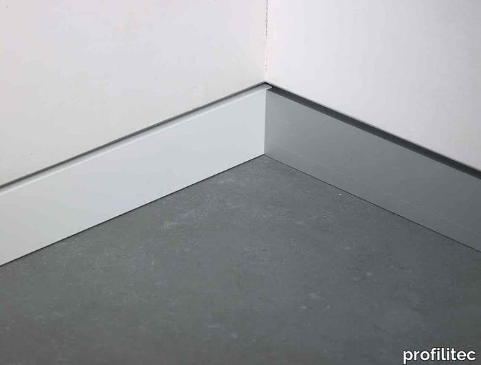 Profilitec_Baseboard_BF_ambiente3.jpg