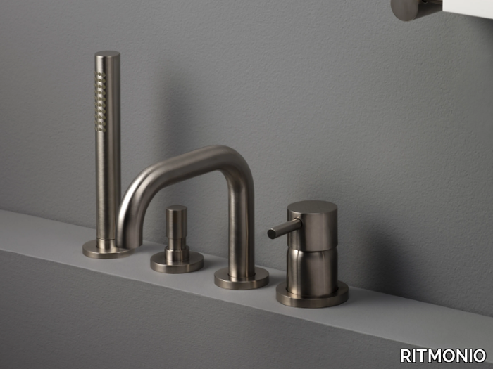 deck-mounted-bathtub-tap-rubinetterie-ritmonio-579058-rel49105378.jpg