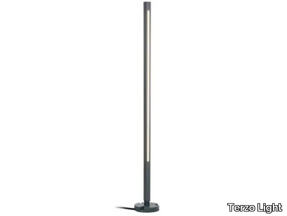 LIAM-Bollard-light-Terzo-Light-616699-rel8796a49.jpg