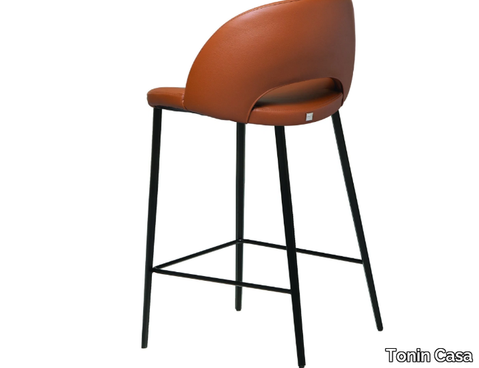 BEETLE-High-stool-Tonin-Casa-481677-rel2cc1c6db.jpg