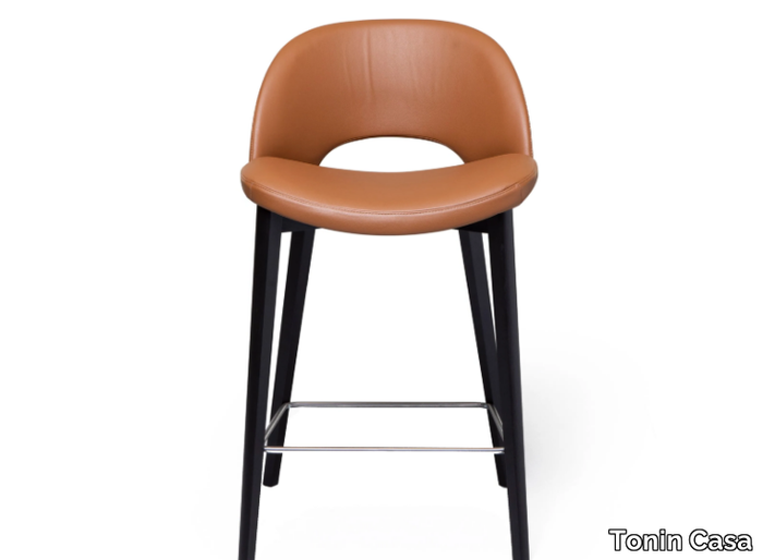 beetle-stool-tonin-casa-481678-rel4a15cda6.jpg