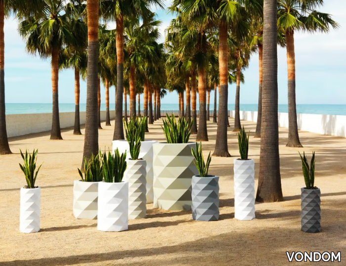 MARQUIS - High garden vase with Light _ VONDOM