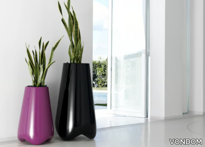 VLEK - Garden vase with Light _ VONDOM