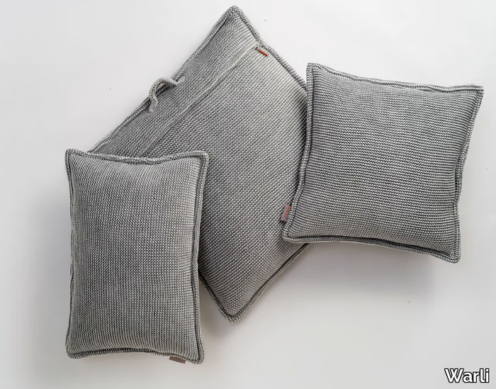 SITE-SOFT-CHECKS-Outdoor-cushion-Warli-353722-rela9184c34.jpg