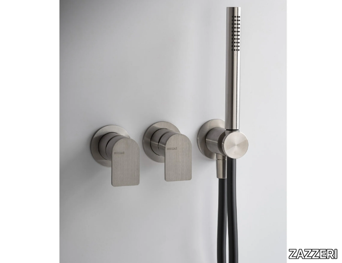 Q316 - Recessed stainless steel shower mixer with hand shower _ ZAZZERI