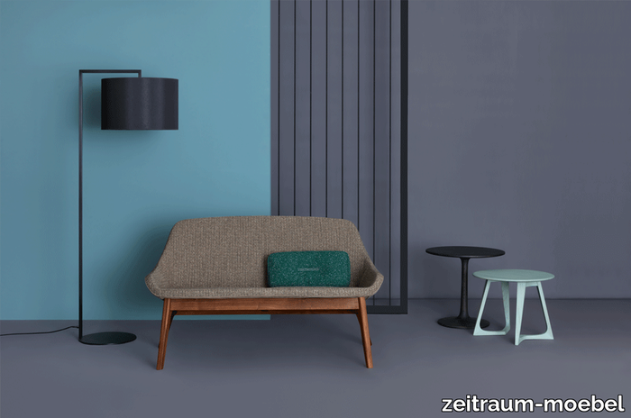 zeitraummoebel-cocktailsofa-morphduolounge-massivholz-polster-06-920x610.png