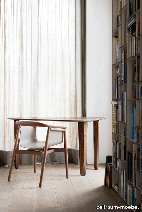 zeitraummoebel-schreibtisch-kuyudesk-massivholz-02-455x680.png
