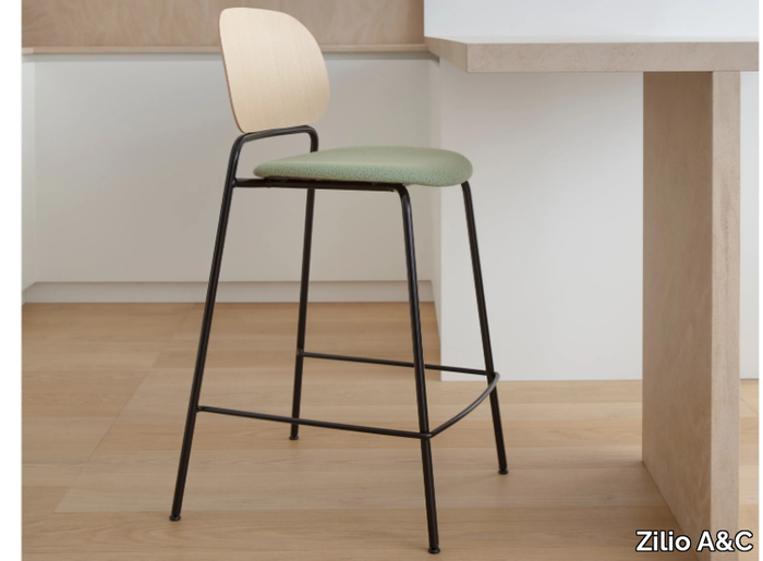 UPON-Stool-Zilio-A-C-550715-rela716eb44.jpg